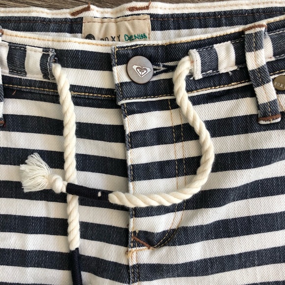 Roxy shorts size 27 - Picture 3 of 8
